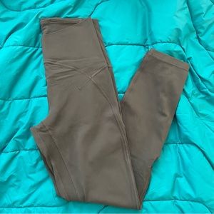 Lululemon ‘Unlimit *Keyhole’ leggings